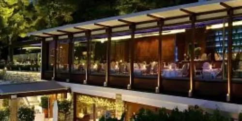 Кафе в Национальном саду