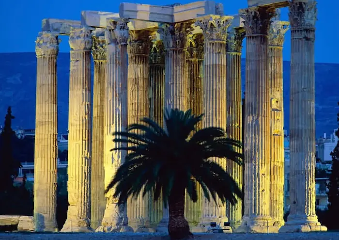 Blick auf den Zeustempel von der Akropolis