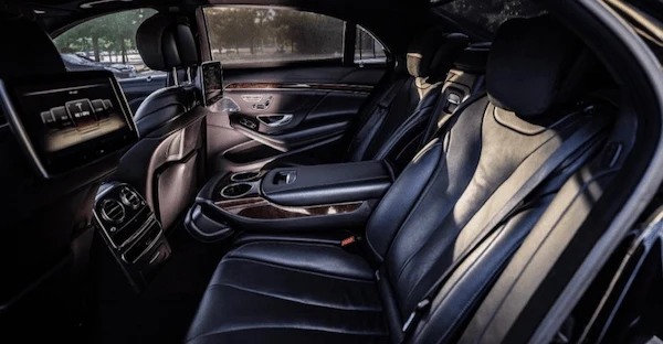 Mercedes Clase S con conductor en Atenas