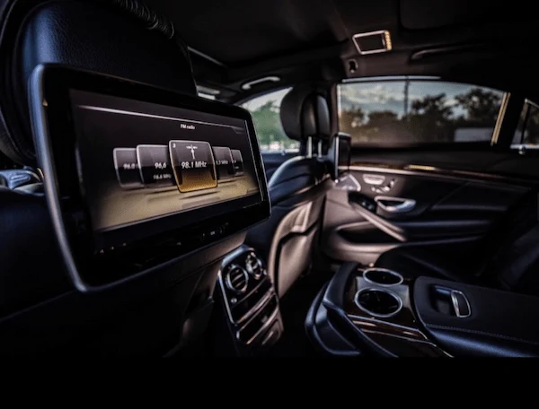 Mercedes Clase S con conductor en Atenas