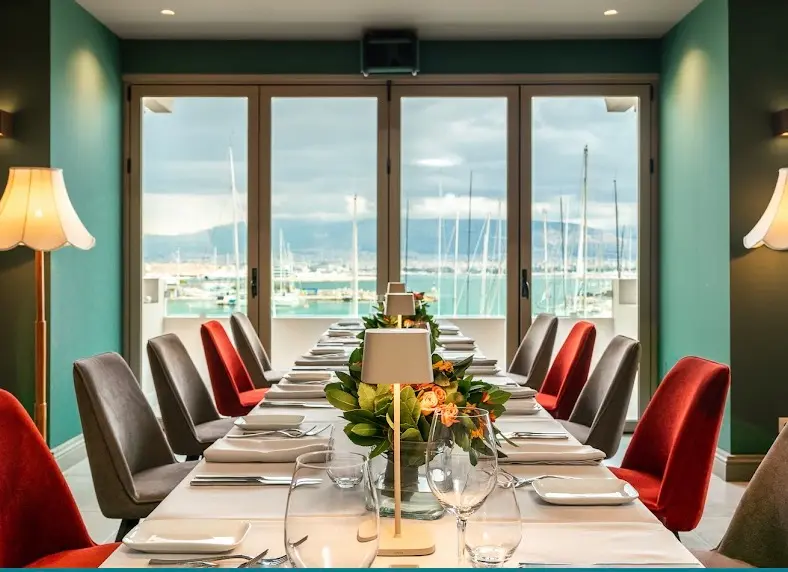 Varoulko Seaside — морепродукты