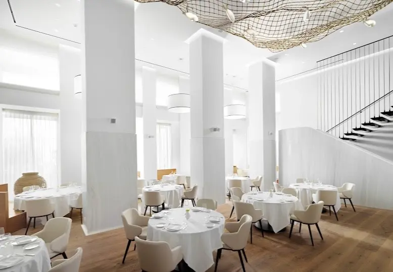 Milos Athens — морепродукты