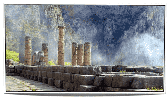 Храм аполлона в Дельфах 