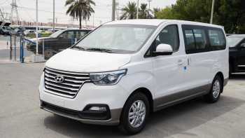 Нанать машину минивен в Афинах HYUNDAI 9 Seats 2400cc