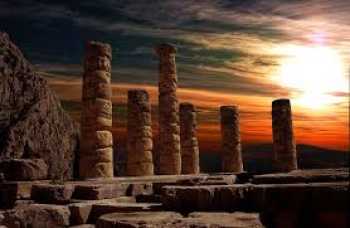 Delphi Tagesausflug ab Athen — Privattour mit Reiseführer